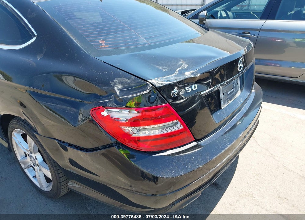 2015 MERCEDES-BENZ C 250 VIN: WDDGJ4HB9FG413372