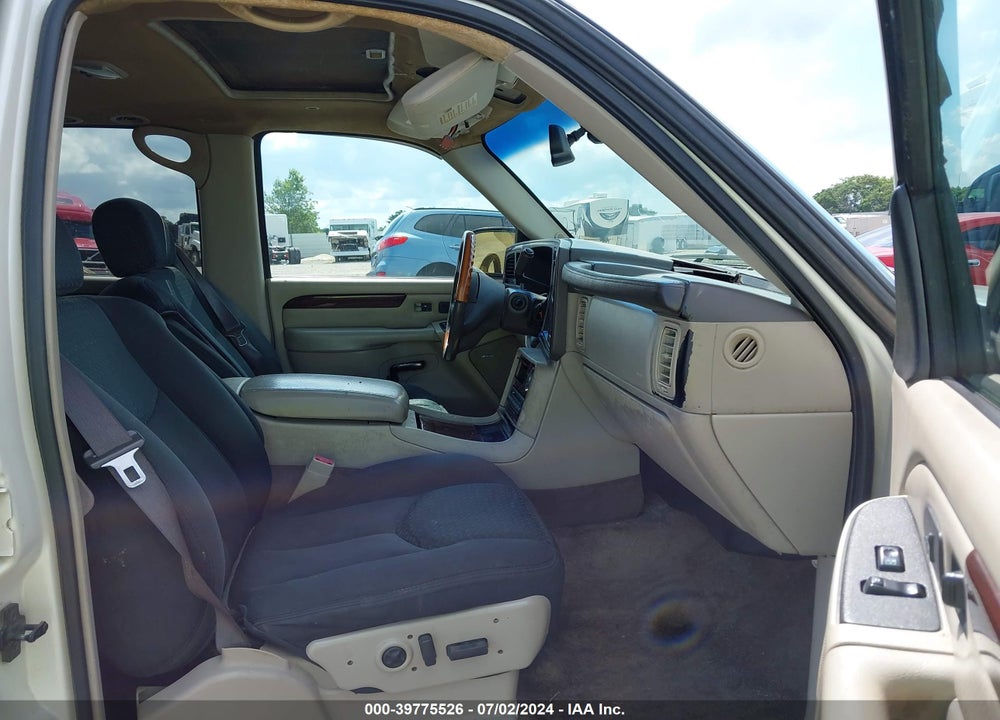 2003 CADILLAC ESCALADE STANDARD VIN: 1GYEC63T63R269569