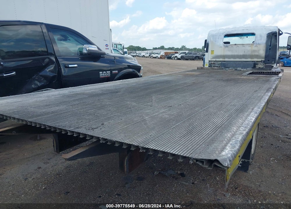 2018 ISUZU NRR VIN: JALE5W166J7300503