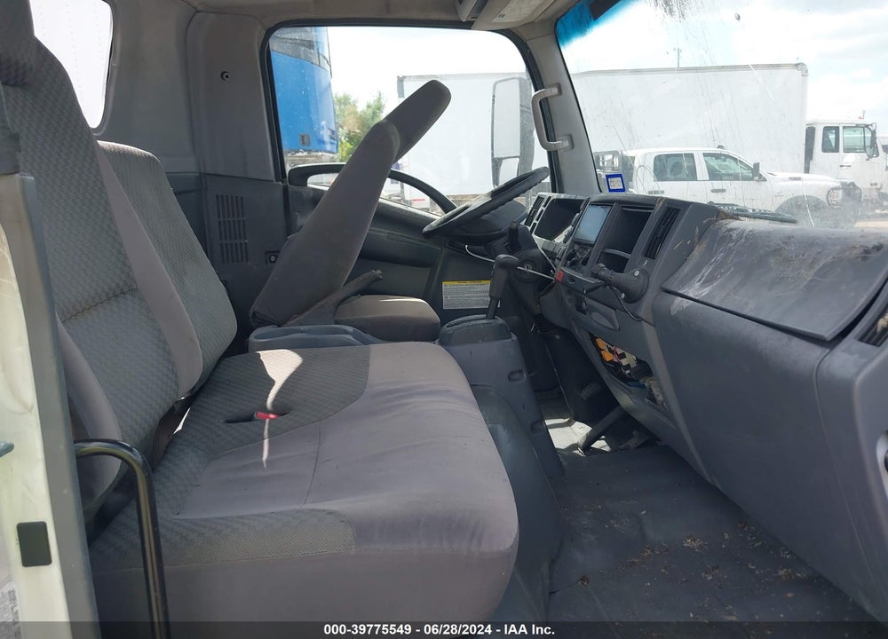2018 ISUZU NRR VIN: JALE5W166J7300503