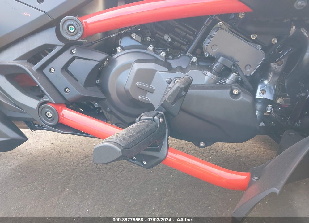 2024 CAN-AM SPYDER ROADSTER F3-S/F3-S SPECIAL SERIES VIN: 2BXRDDD26RV000075