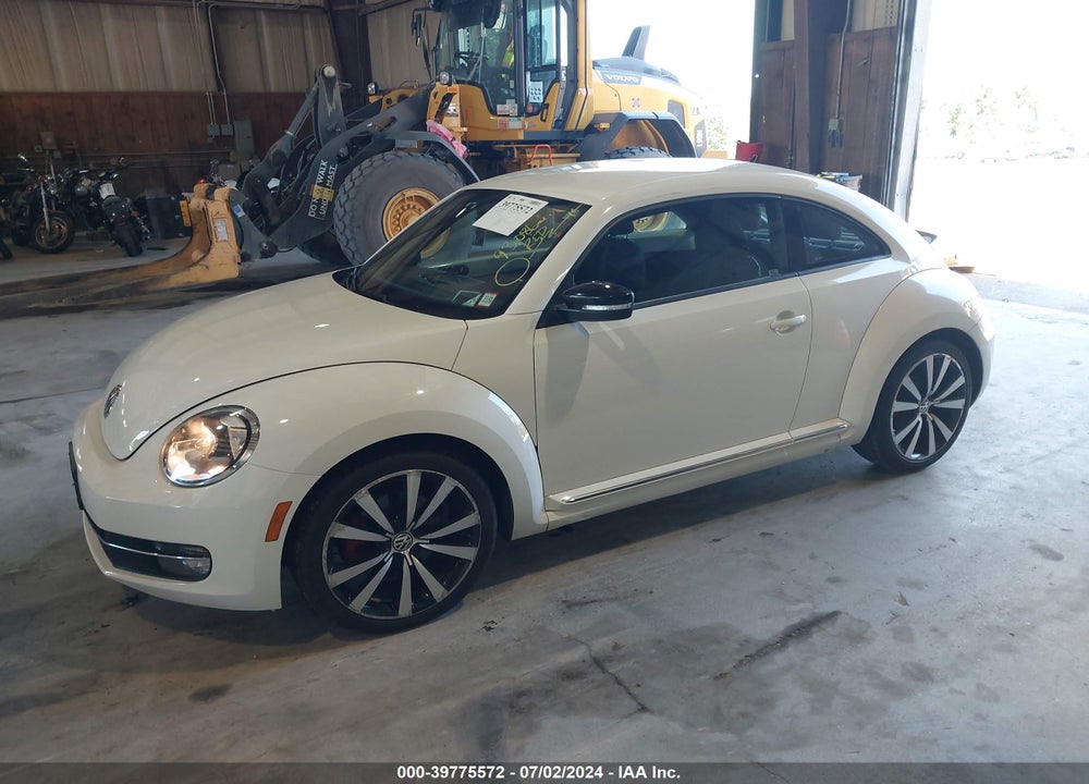2012 VOLKSWAGEN BEETLE 2.0T TURBO LAUNCH EDITION VIN: 3VWVA7AT6CM604266