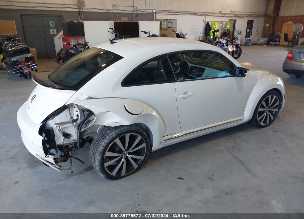 2012 VOLKSWAGEN BEETLE 2.0T TURBO LAUNCH EDITION VIN: 3VWVA7AT6CM604266