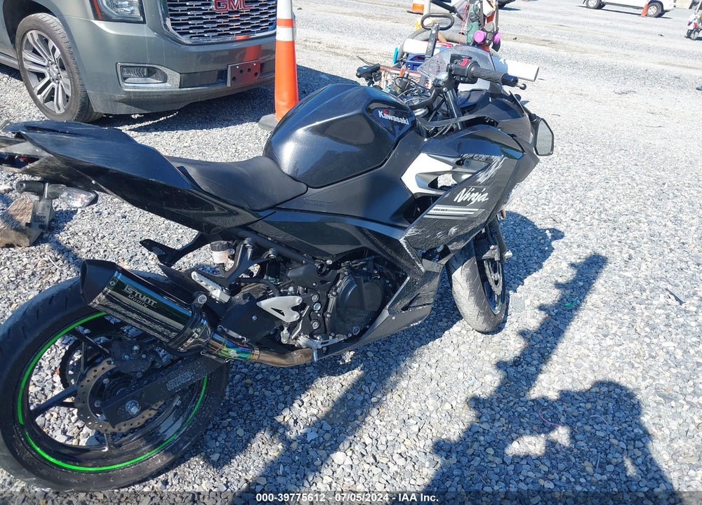 2022 KAWASAKI EX400 VIN: JKAEXKH1XNDAE5918