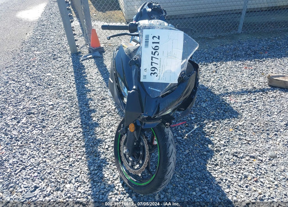 2022 KAWASAKI EX400 VIN: JKAEXKH1XNDAE5918