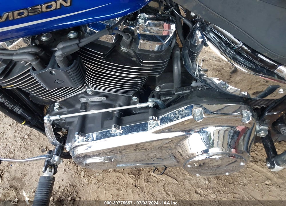 2024 HARLEY-DAVIDSON FXBR VIN: 1HD1YEZ16RB033655
