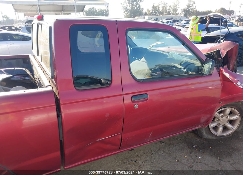 2001 NISSAN FRONTIER XE VIN: 1N6DD26S11C389724