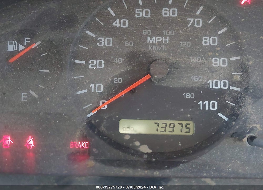 2001 NISSAN FRONTIER XE VIN: 1N6DD26S11C389724