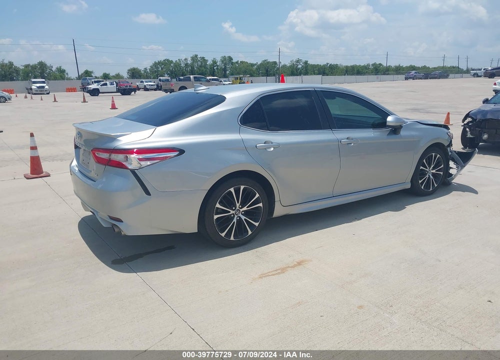2020 TOYOTA CAMRY VIN: 4T1G11AK3LU886194