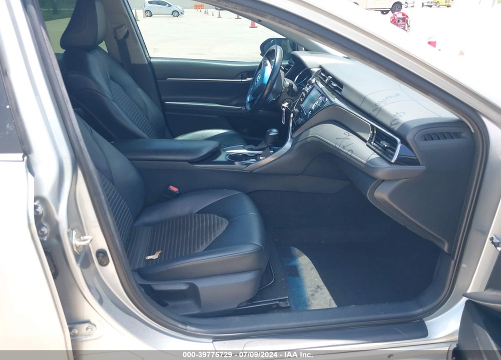2020 TOYOTA CAMRY VIN: 4T1G11AK3LU886194