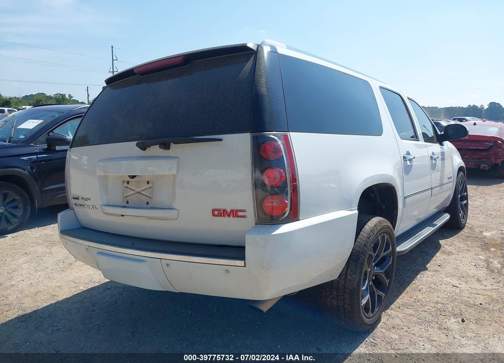 2011 GMC YUKON XL 1500 DENALI VIN: 1GKS1MEF9BR398208