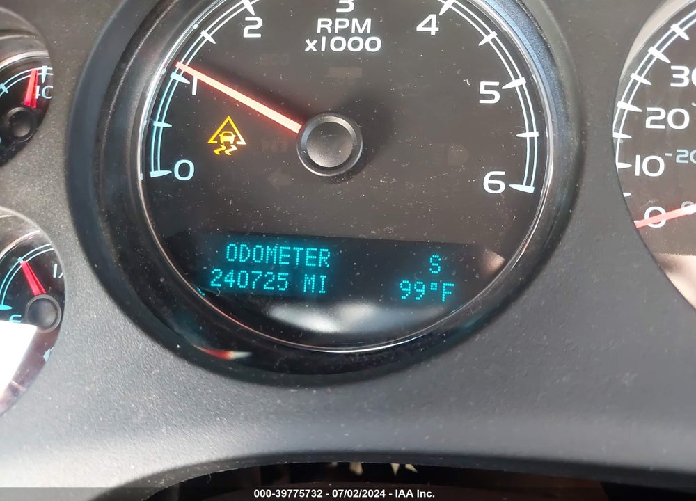 2011 GMC YUKON XL 1500 DENALI VIN: 1GKS1MEF9BR398208