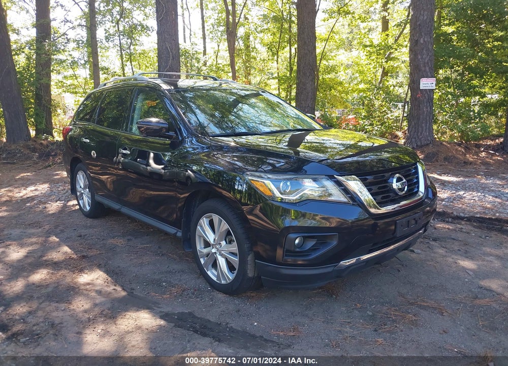 2018 NISSAN PATHFINDER SL VIN: 5N1DR2MM6JC677145