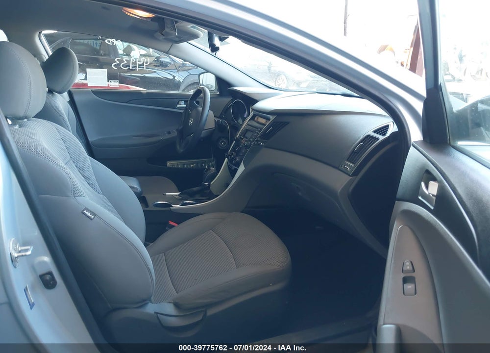 2014 HYUNDAI SONATA GLS VIN: 5NPEB4AC2EH901218