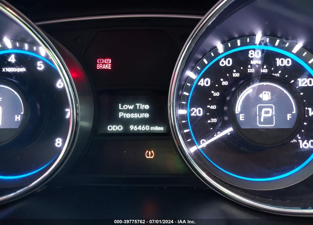 2014 HYUNDAI SONATA GLS VIN: 5NPEB4AC2EH901218