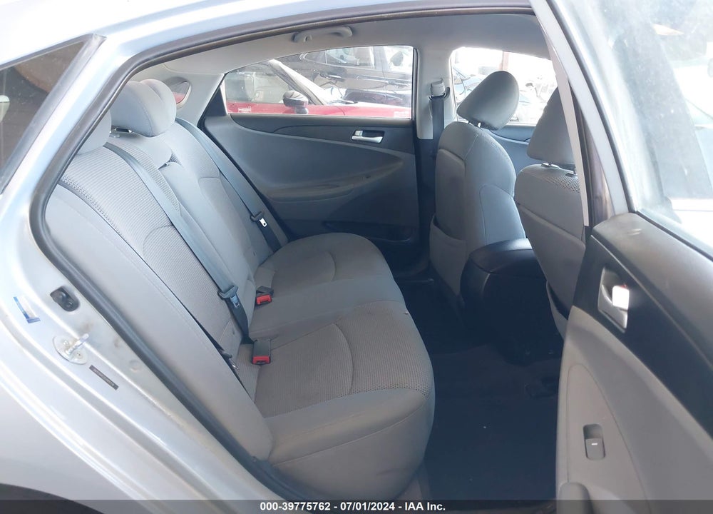 2014 HYUNDAI SONATA GLS VIN: 5NPEB4AC2EH901218
