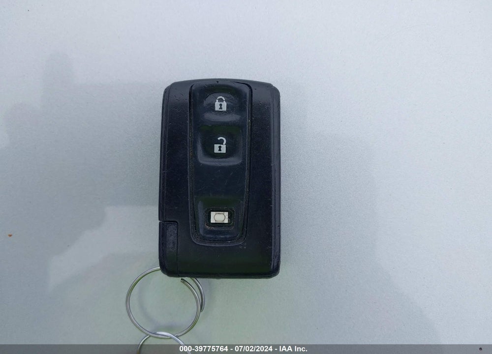 2008 TOYOTA PRIUS TOURING VIN: JTDKB20U083325467
