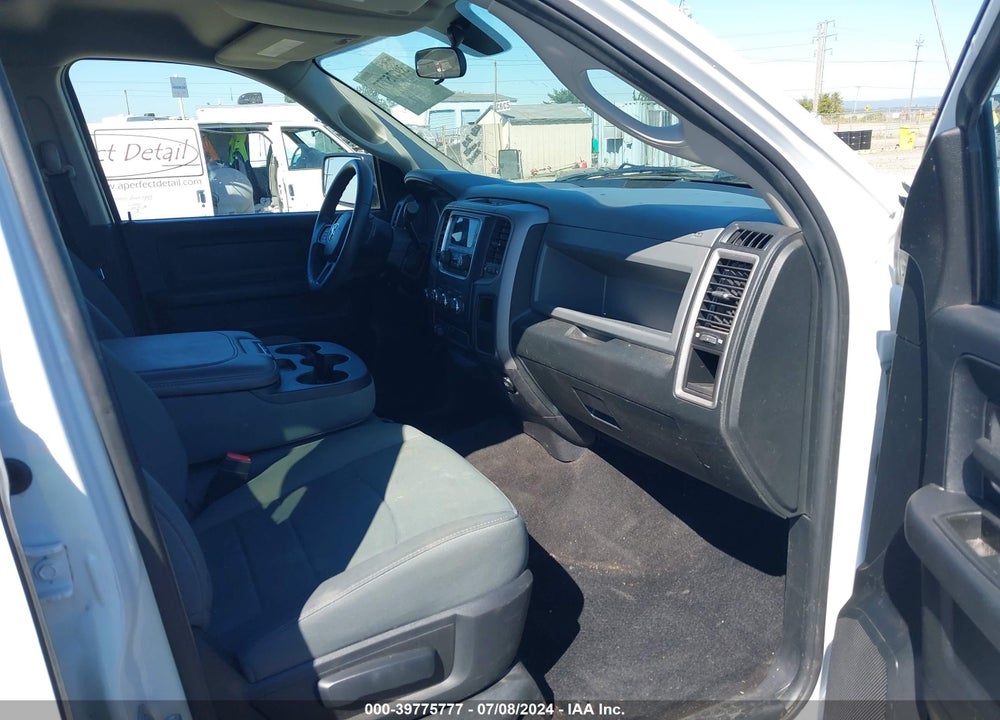 2015 RAM 1500 ST VIN: 3C6RR7KT9FG640605