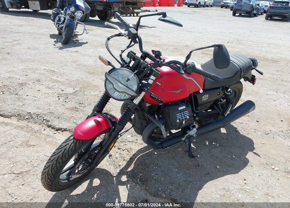 2023 MOTO GUZZI V7 STONE VIN: ZGUKZUA06PM001500