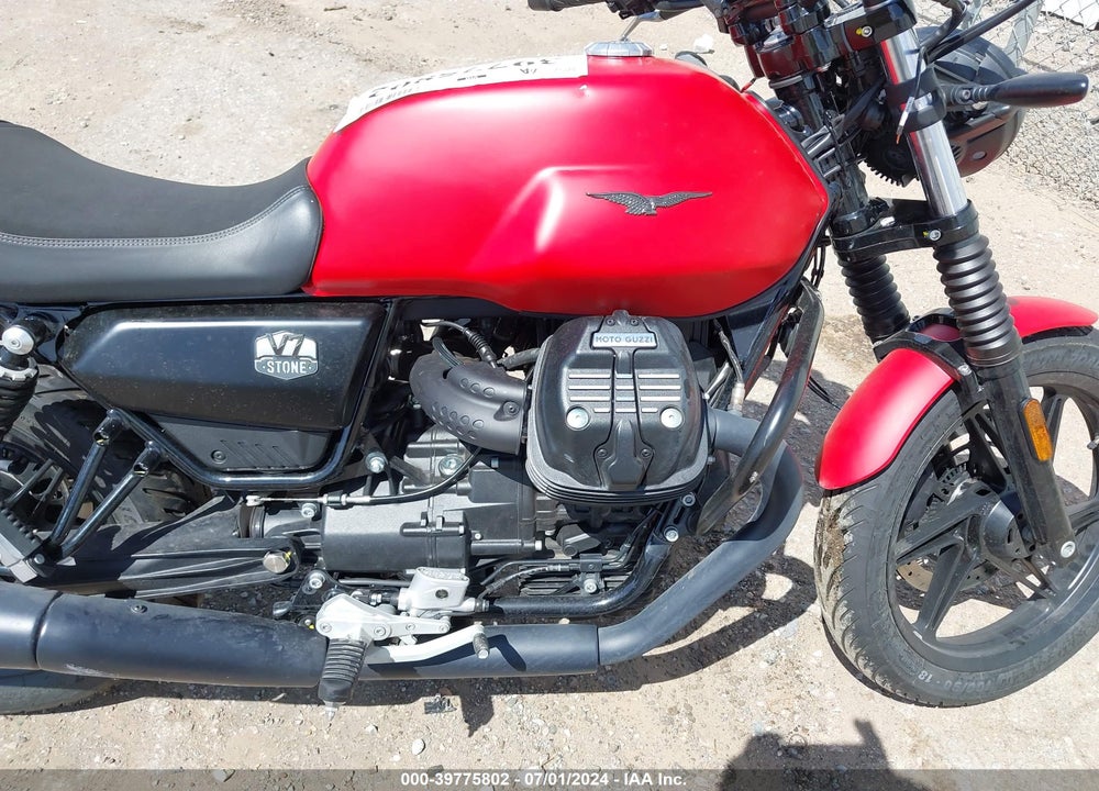 2023 MOTO GUZZI V7 STONE VIN: ZGUKZUA06PM001500