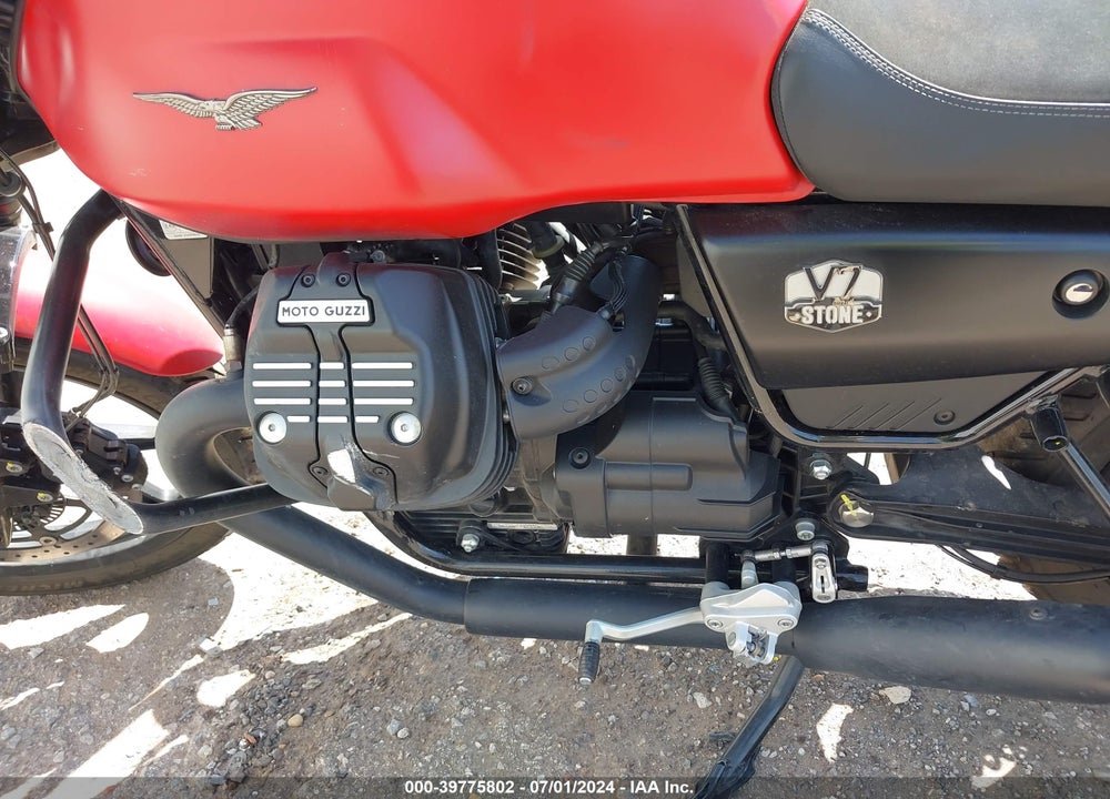 2023 MOTO GUZZI V7 STONE VIN: ZGUKZUA06PM001500
