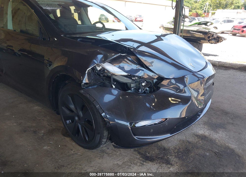 2024 TESLA MODEL Y LONG RANGE DUAL MOTOR ALL-WHEEL DRIVE VIN: 7SAYGDEEXRA292247