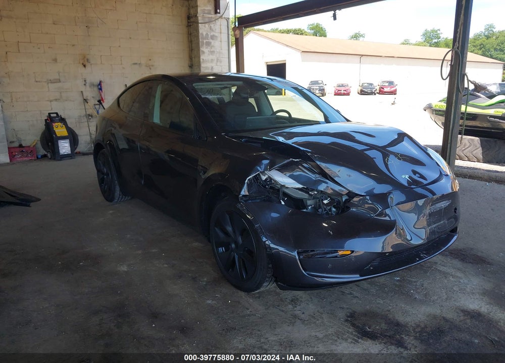 2024 TESLA MODEL Y LONG RANGE DUAL MOTOR ALL-WHEEL DRIVE VIN: 7SAYGDEEXRA292247