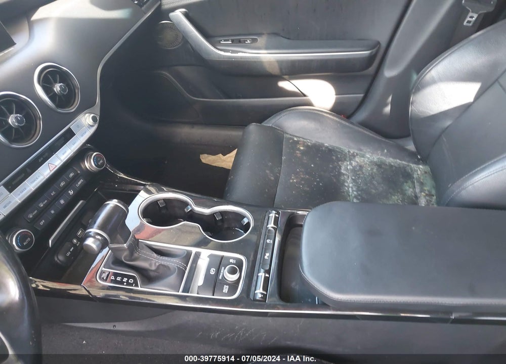 2018 KIA STINGER PREMIUM VIN: KNAE25LA6J6024686