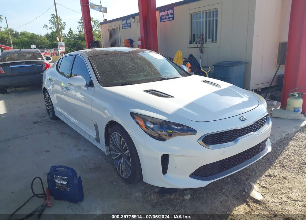 2018 KIA STINGER PREMIUM VIN: KNAE25LA6J6024686