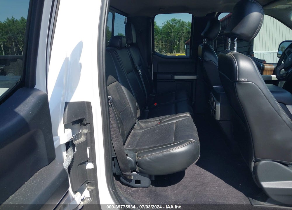2017 FORD F-150 LARIAT VIN: 1FTFX1EF7HKD28735