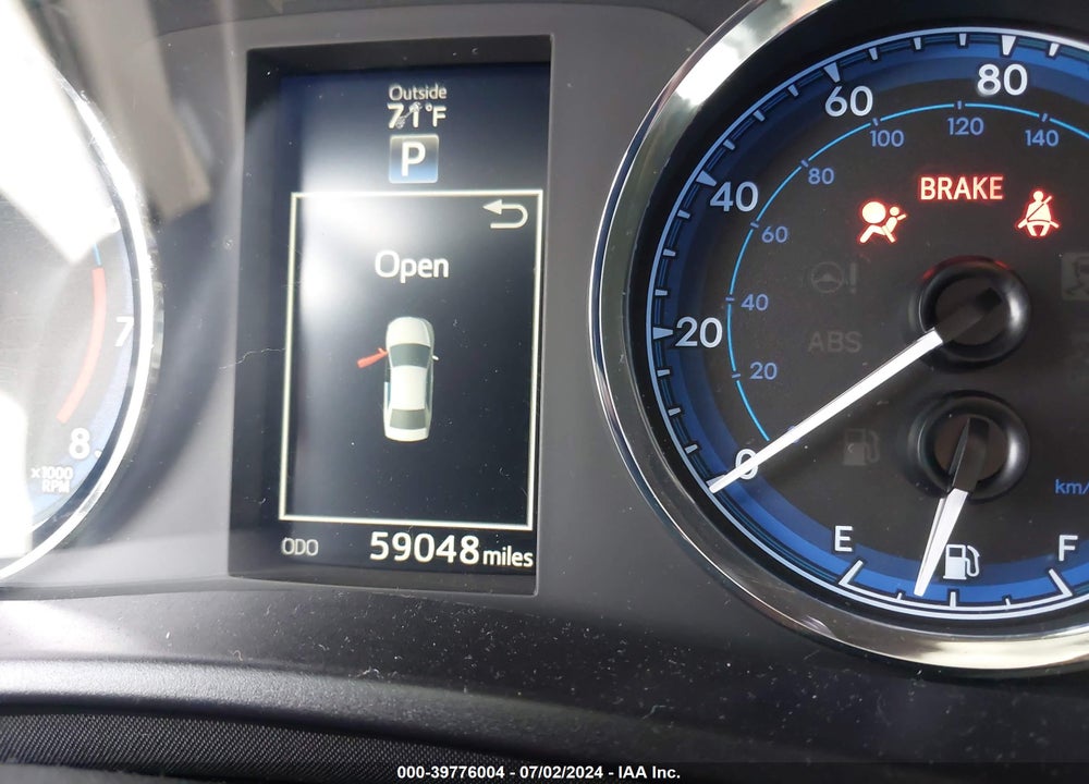2017 TOYOTA COROLLA SE VIN: 5YFBURHE1HP729983