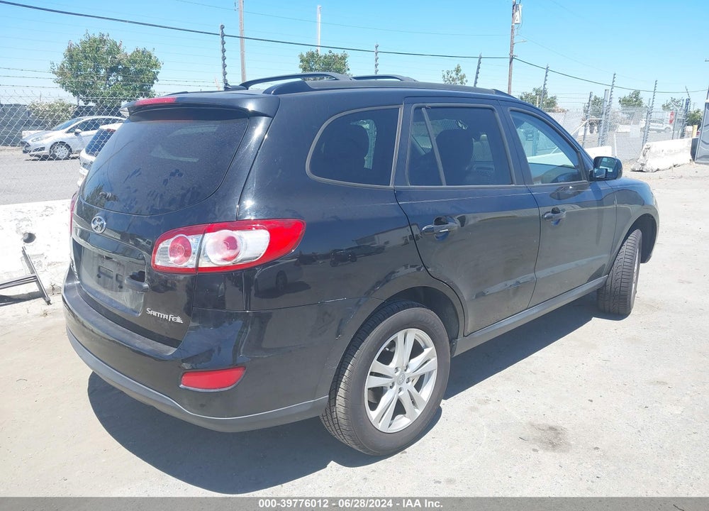2011 HYUNDAI SANTA FE SE VIN: 5XYZH4AG8BG007777
