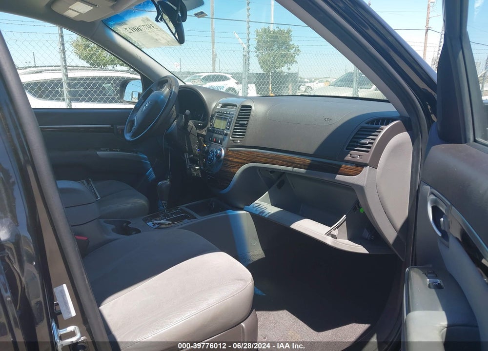 2011 HYUNDAI SANTA FE SE VIN: 5XYZH4AG8BG007777