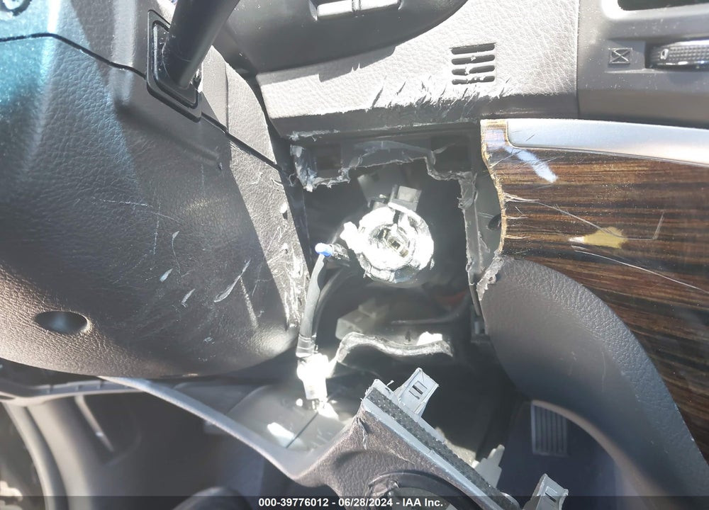 2011 HYUNDAI SANTA FE SE VIN: 5XYZH4AG8BG007777