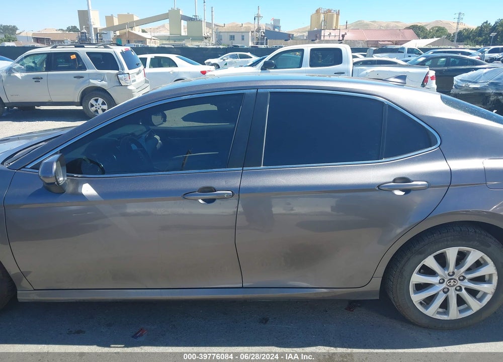 2020 TOYOTA CAMRY LE VIN: 4T1C11AK0LU960850