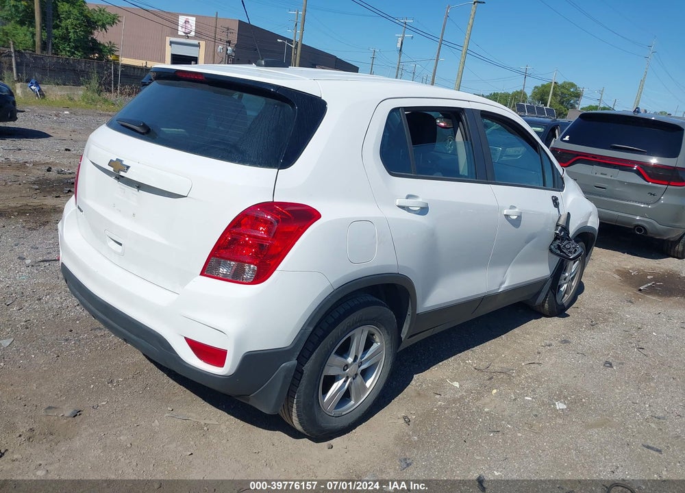 2020 CHEVROLET TRAX FWD LS VIN: 3GNCJKSB9LL107681