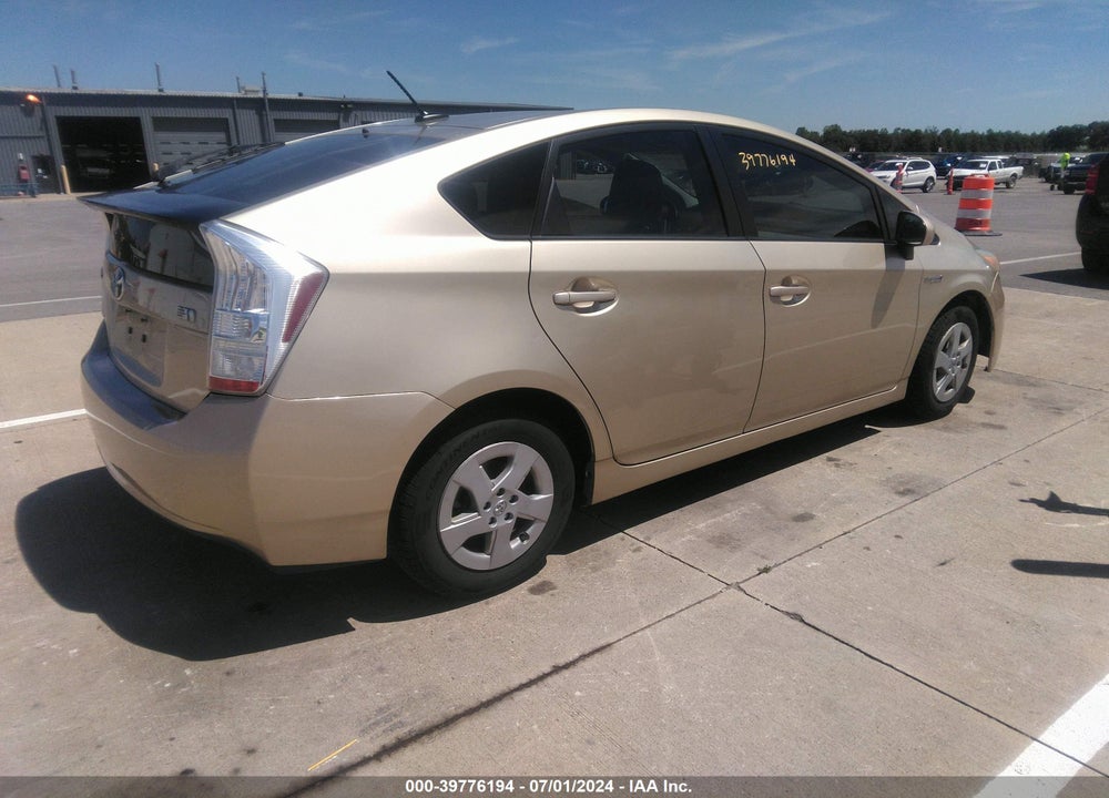 2011 TOYOTA PRIUS THREE VIN: JTDKN3DU9B1401004