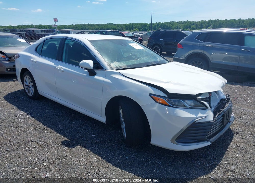 2022 TOYOTA CAMRY LE AWD VIN: 4T1C11BK8NU053667