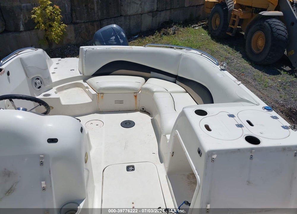 2004 HURRICANE BOAT VIN: GDYL5322C404