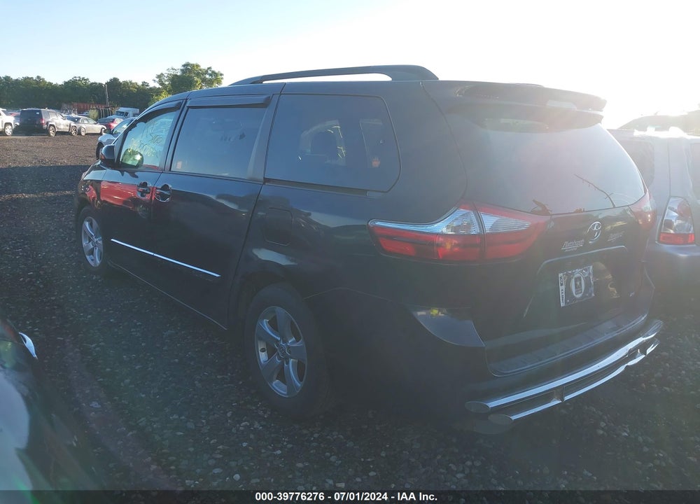 2016 TOYOTA SIENNA LE 8 PASSENGER VIN: 5TDKK3DC6GS711735