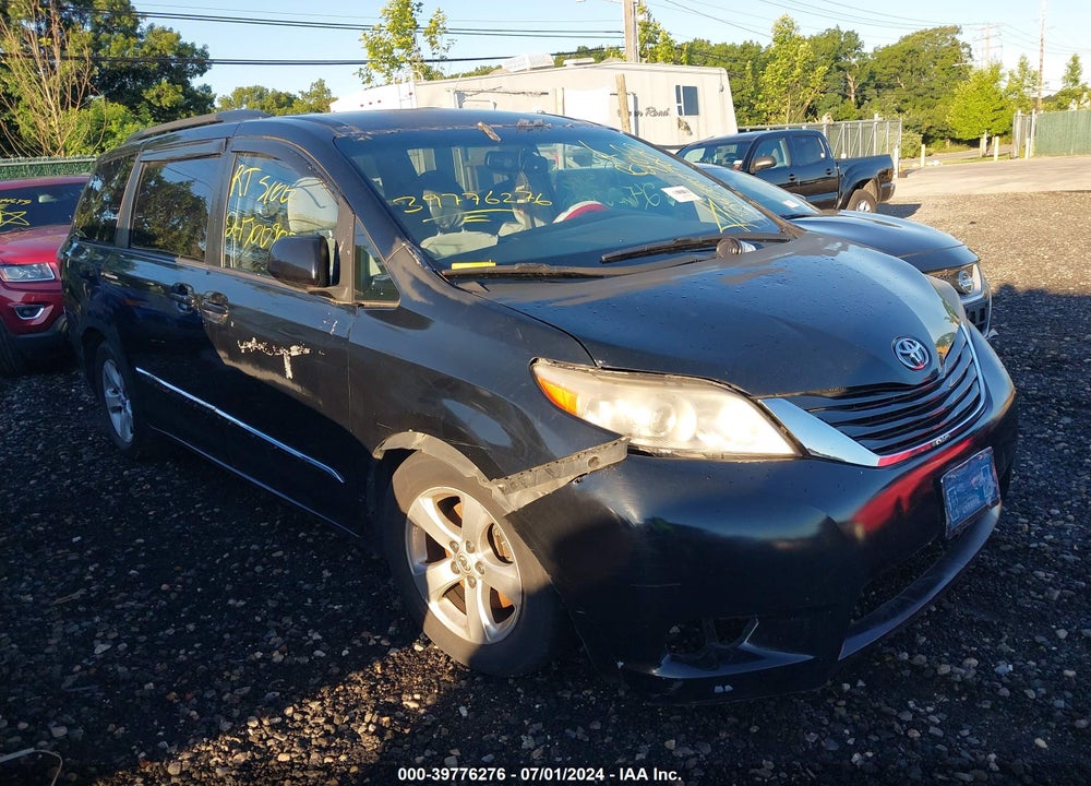 2016 TOYOTA SIENNA LE 8 PASSENGER VIN: 5TDKK3DC6GS711735