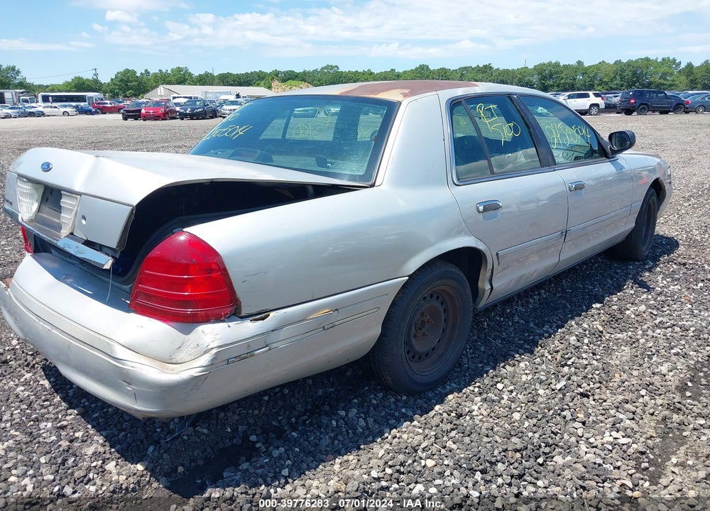 2002 FORD CROWN VICTORIA STANDARD VIN: 2FAFP73W82X121772