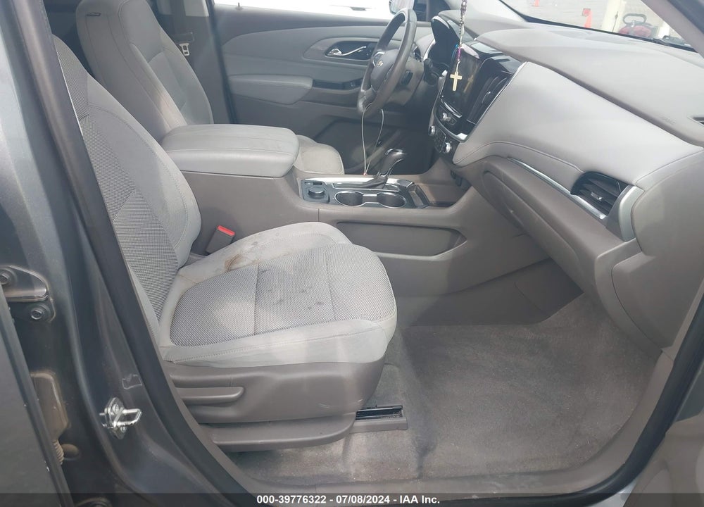 2018 CHEVROLET TRAVERSE 1LT VIN: 1GNERGKW8JJ130651