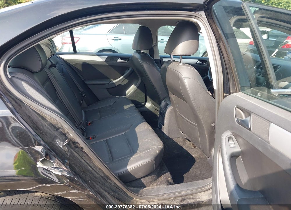 2013 VOLKSWAGEN JETTA 2.5L SE VIN: 3VWDP7AJ6DM310876