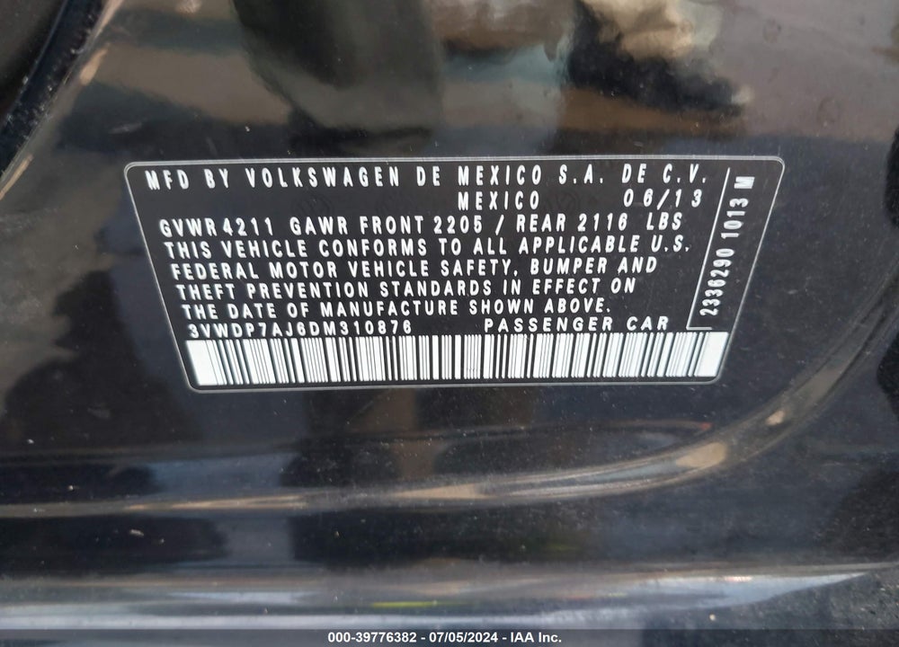 2013 VOLKSWAGEN JETTA 2.5L SE VIN: 3VWDP7AJ6DM310876