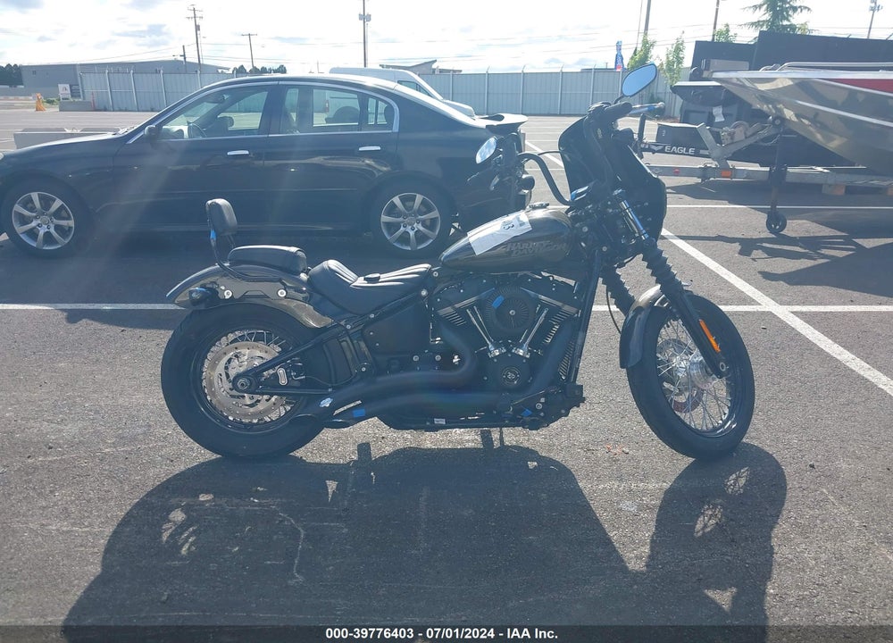 2020 HARLEY-DAVIDSON FXBB VIN: 1HD1YJJ13LB077818