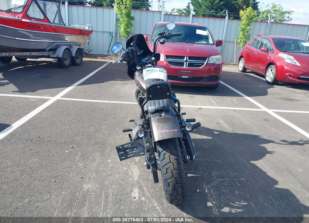 2020 HARLEY-DAVIDSON FXBB VIN: 1HD1YJJ13LB077818