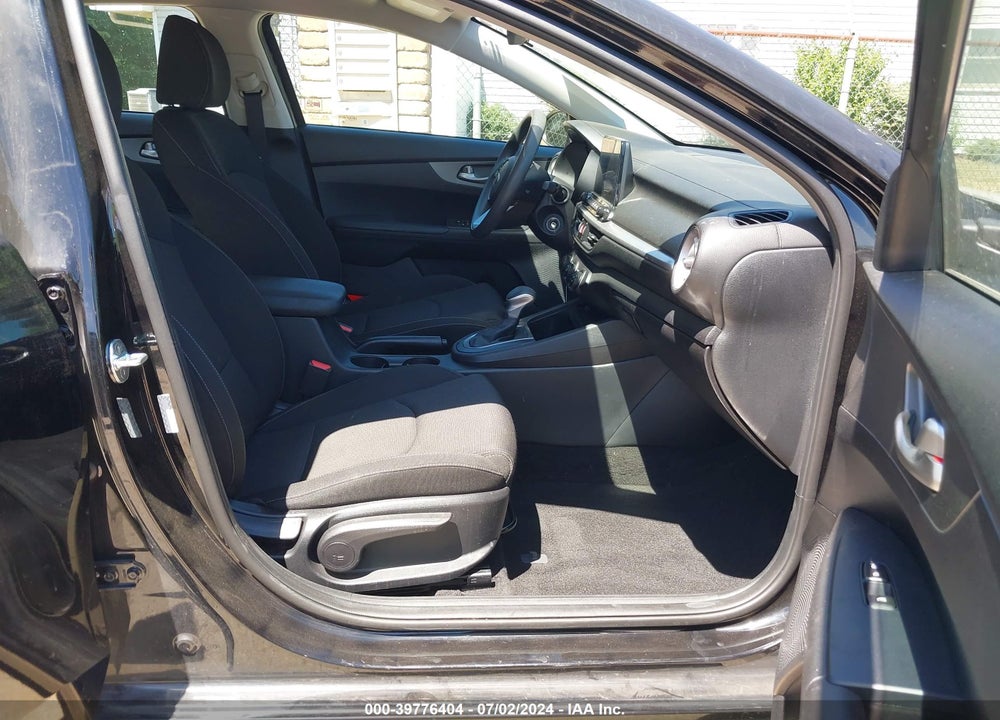2020 KIA FORTE LXS VIN: 3KPF24AD8LE215649