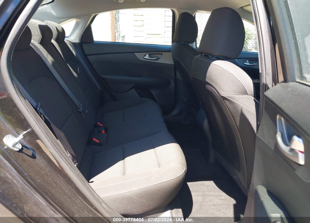 2020 KIA FORTE LXS VIN: 3KPF24AD8LE215649