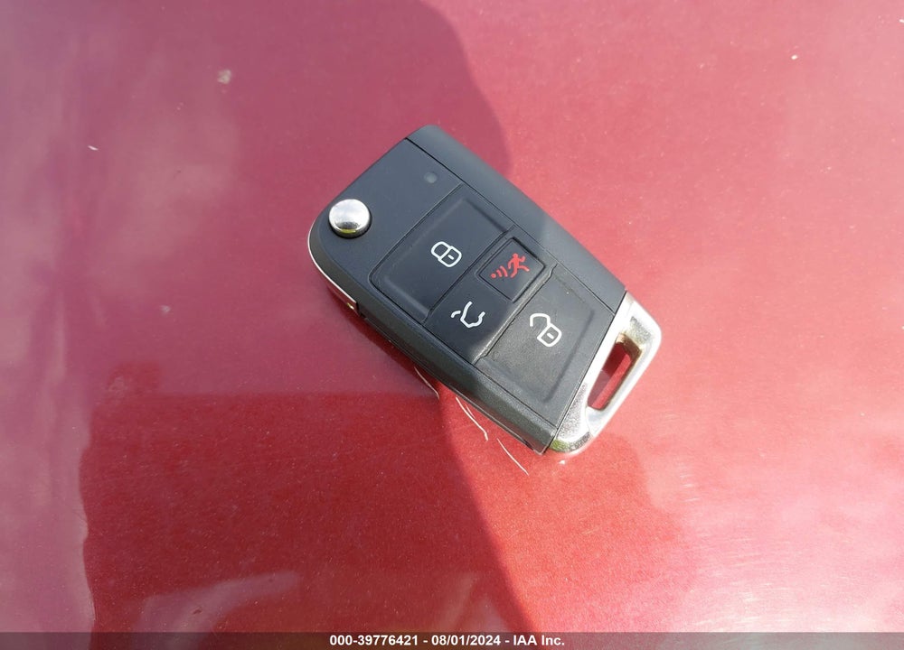 2021 VOLKSWAGEN TIGUAN VIN: 3VV2B7AX0MM136981